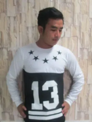 เสื้อคอกลมแขนยาวสกรีนลายเท่ๆ หมายเลข number by 42dan แบบที่ 10