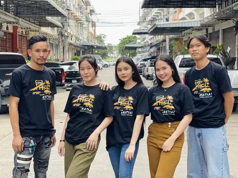 ขายเสื้อตัวเปล่า พิมพ์ลานสกรีน คอกลม คอวี เสื้อสีพื้น สีดำ เสื้อหาดใหญ่ แบบที่ 6