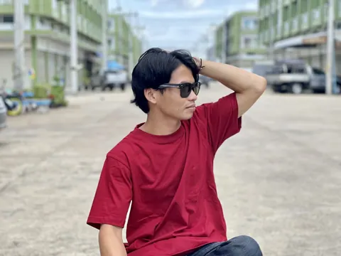 เสื้อสีพื้น เสื้อตัวเปล่า ขายปลีกและส่งถูกที่สุดในประตูน้ำ โบ๊เบ๊ เสื้อตัวเปล่า เสื้อคอกลม แบบที่ 7