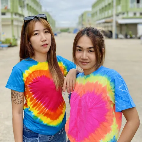 ขายปลีกส่ง เสื้อมัดย้อม ราคาถูก รับสกรีนและรับปัก แบบที่ 2