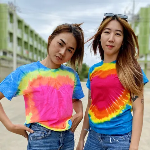 ขายปลีกส่ง เสื้อมัดย้อม ราคาถูก รับสกรีนและรับปัก แบบที่ 3