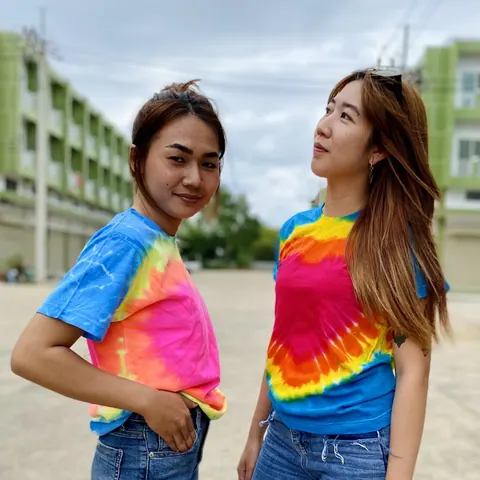 ขายปลีกส่ง เสื้อมัดย้อม ราคาถูก รับสกรีนและรับปัก แบบที่ 4