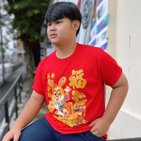 เสื้อตรุษจีน เสื้อสีแดง เสื้อเทศกาลจีน เสื้อปีกระต่าย 2023 ราคาถูก รับผลิตและจำหน่ายเสื้อคอกลมราคาถูก แบบที่ 5