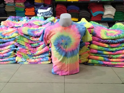 แหล่งขายเสื้อมัดย้อมราคาถูก สวยๆ ใส่ได้ทุกเทศกาล รับพิมพ์เสื้อ สกรีนเสื้อ แบบที่ 2