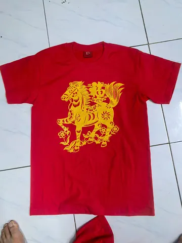 รับผลิตและพิมพ์ “เสื้อตรุษจีน/เสื้อสีแดง” คุณภาพพรีเมียม! แบบที่ 4